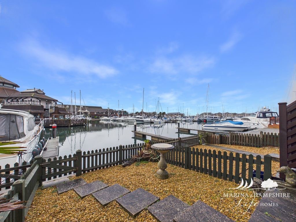 Property photo 1 of 31 Cam03915G0-Pr0033-Still034