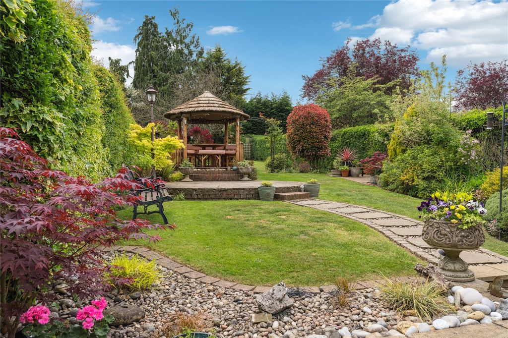 Property photo 3 of 23 Garden