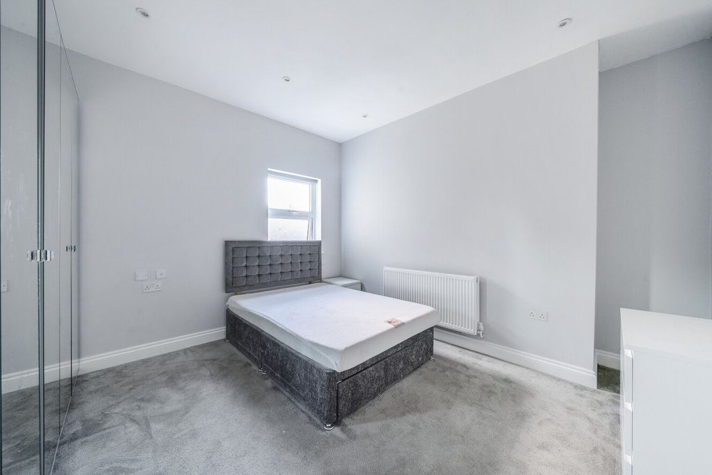 Property photo 3 of 12 Picture No. 17