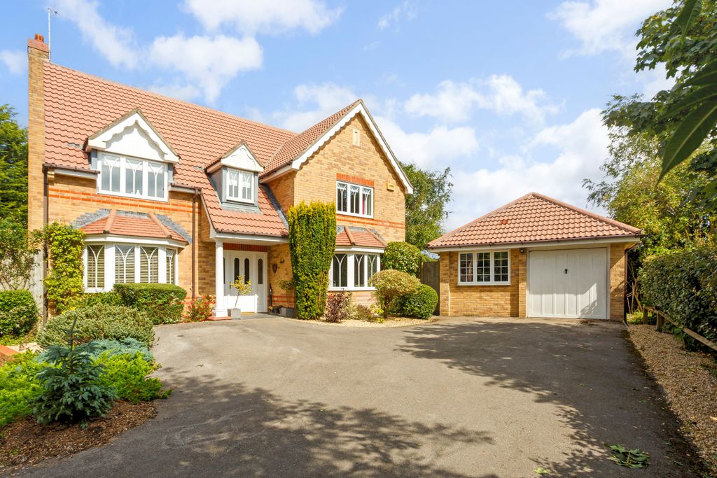 Property photo 1 of 12