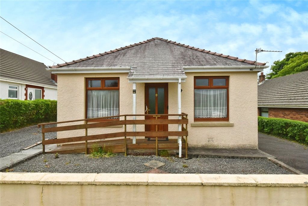 Property photo 1 of 16 Picture No. 04