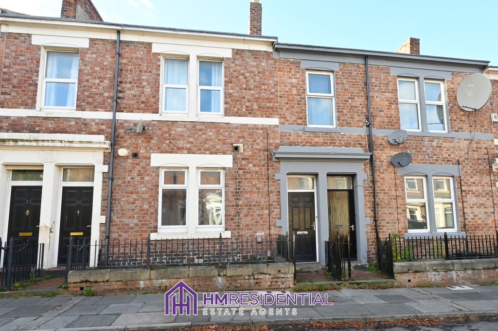 Property photo 1 of 7 Available 01/09/2026 3 Bedroom First Floor Flat For Rent On Dilston Road, Newcastle Upon Tyne, Tyne And Wear, Ne4 5Ab