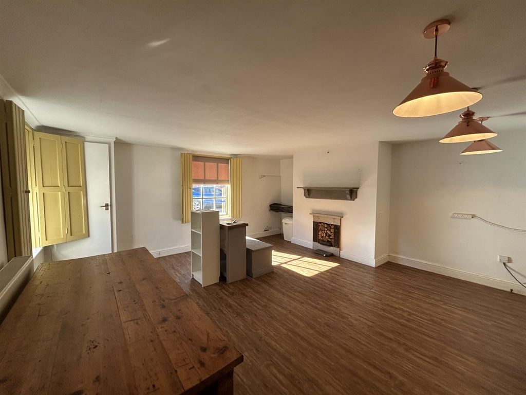 Property photo 3 of 7 Thumbnail_Img_0829.Jpg