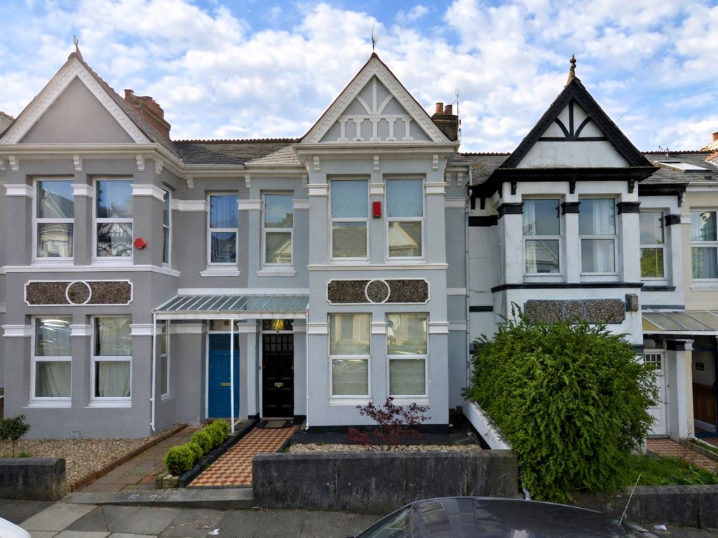 Property photo 1 of 13