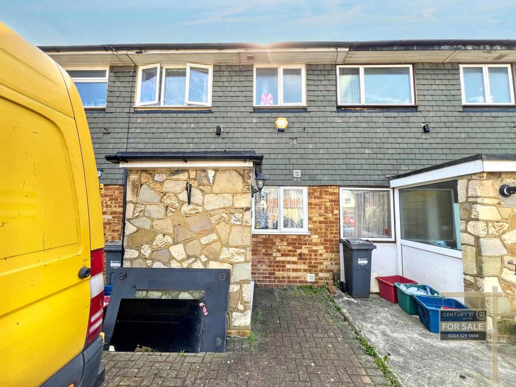 Property photo 2 of 14