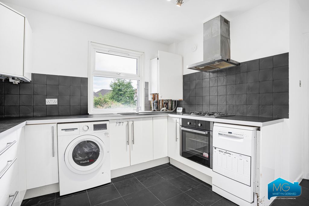 Property photo 1 of 14 Picture No. 28