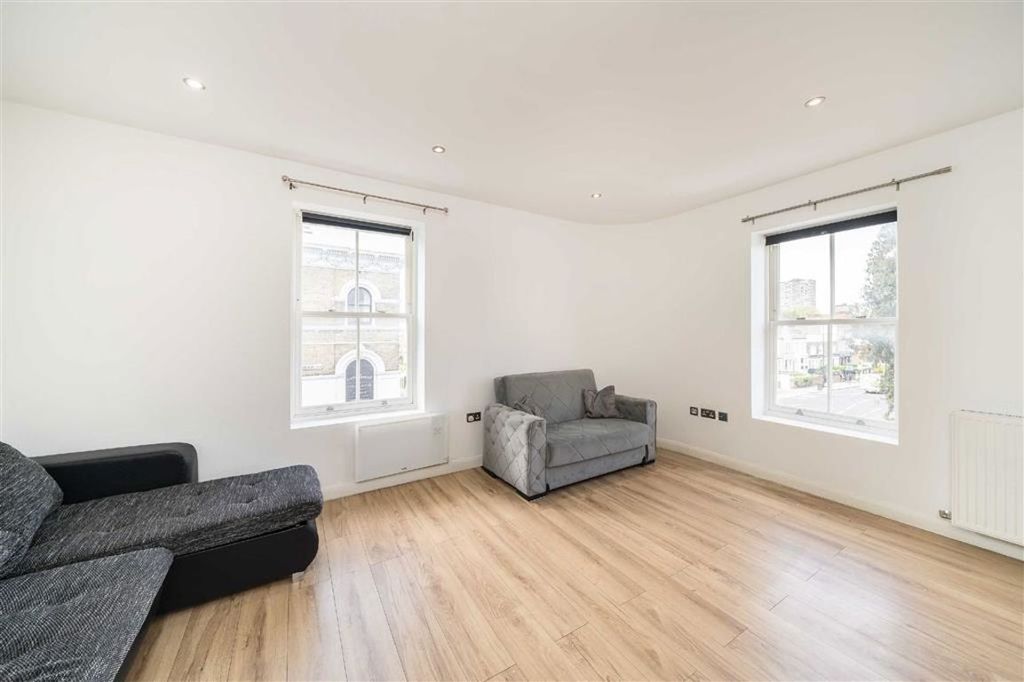 Property photo 2 of 5