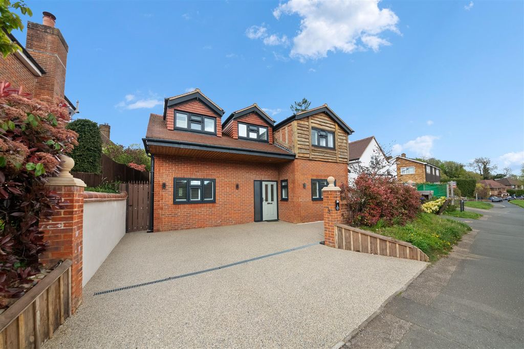 Property photo 1 of 22