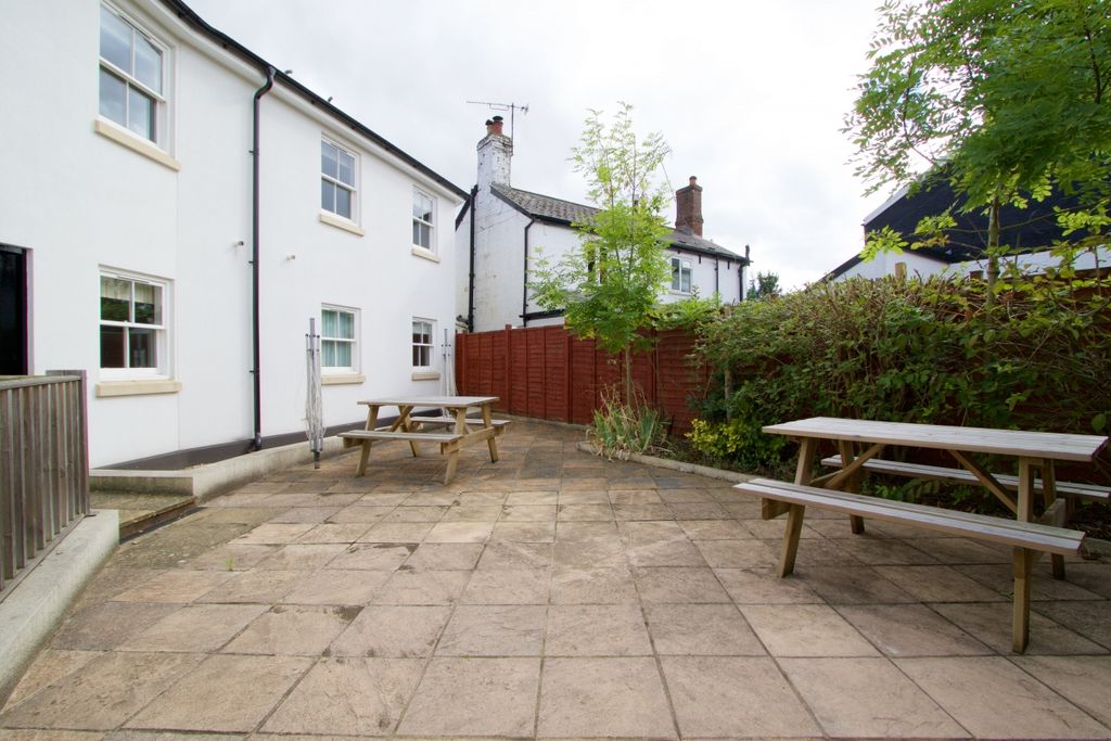Property photo 2 of 19 Photo 1
