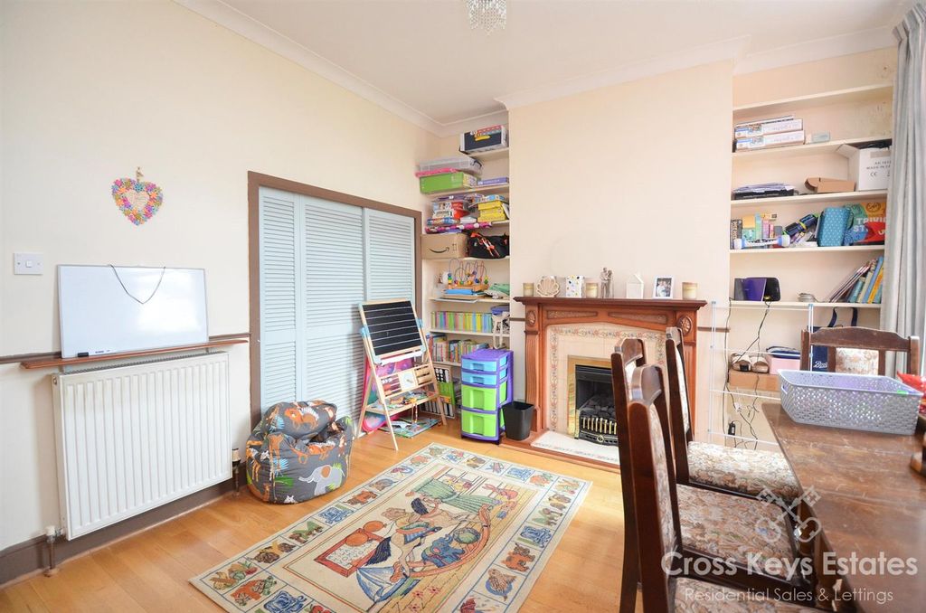 Property photo 3 of 15 Dining Room