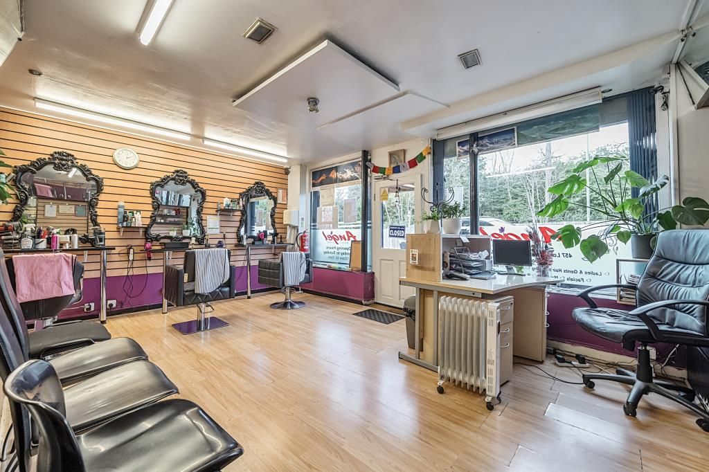 Property photo 2 of 18 Shop