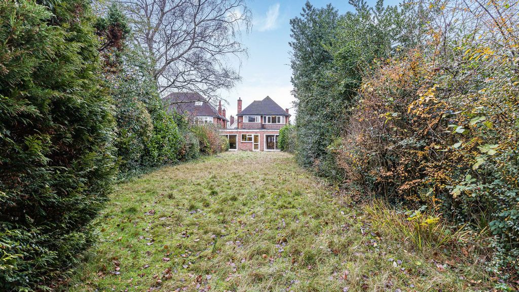 Property photo 2 of 26