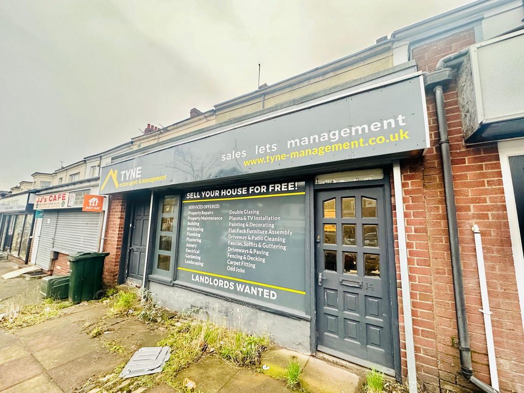 Property photo 1 of 6 Shop To Let