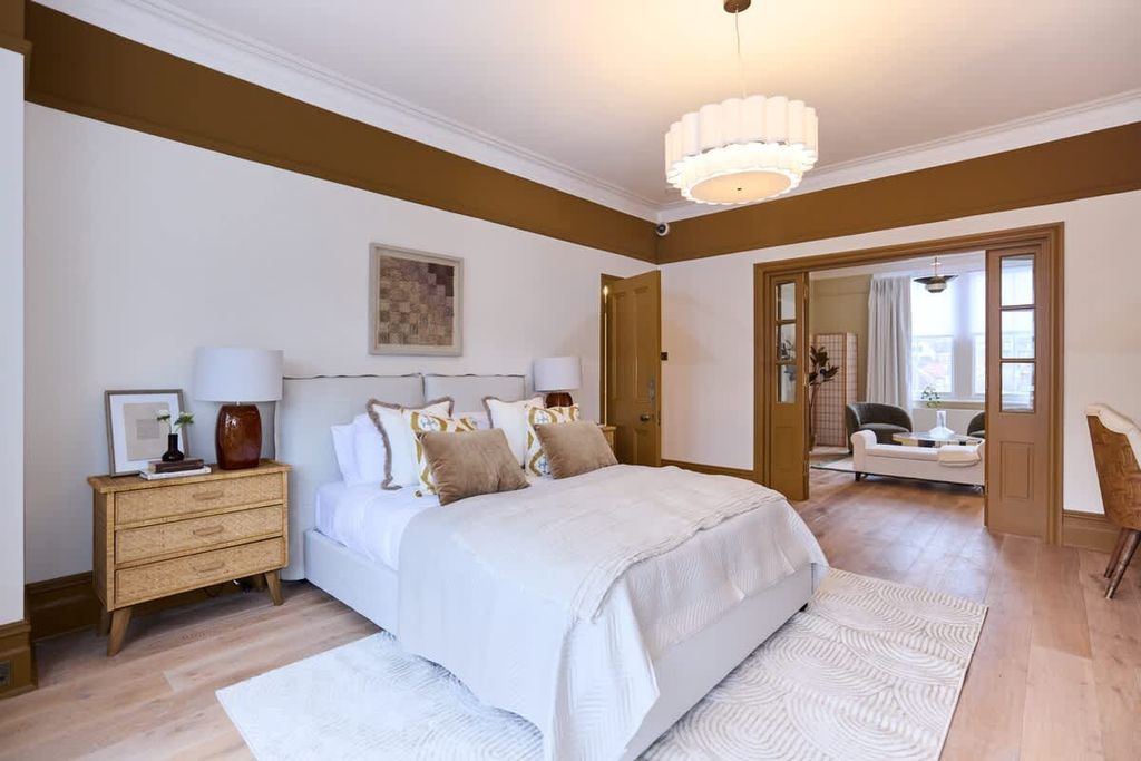 Property photo 2 of 29