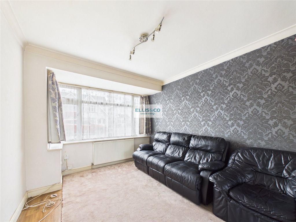 Property photo 3 of 20 Picture No. 28