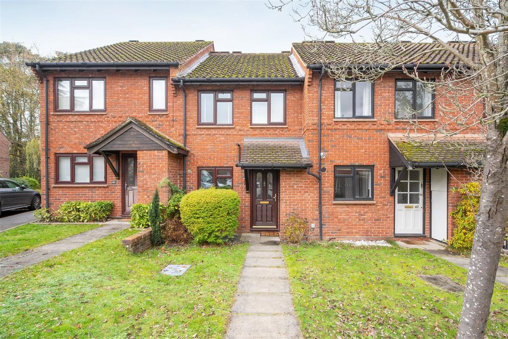 Property photo 1 of 9