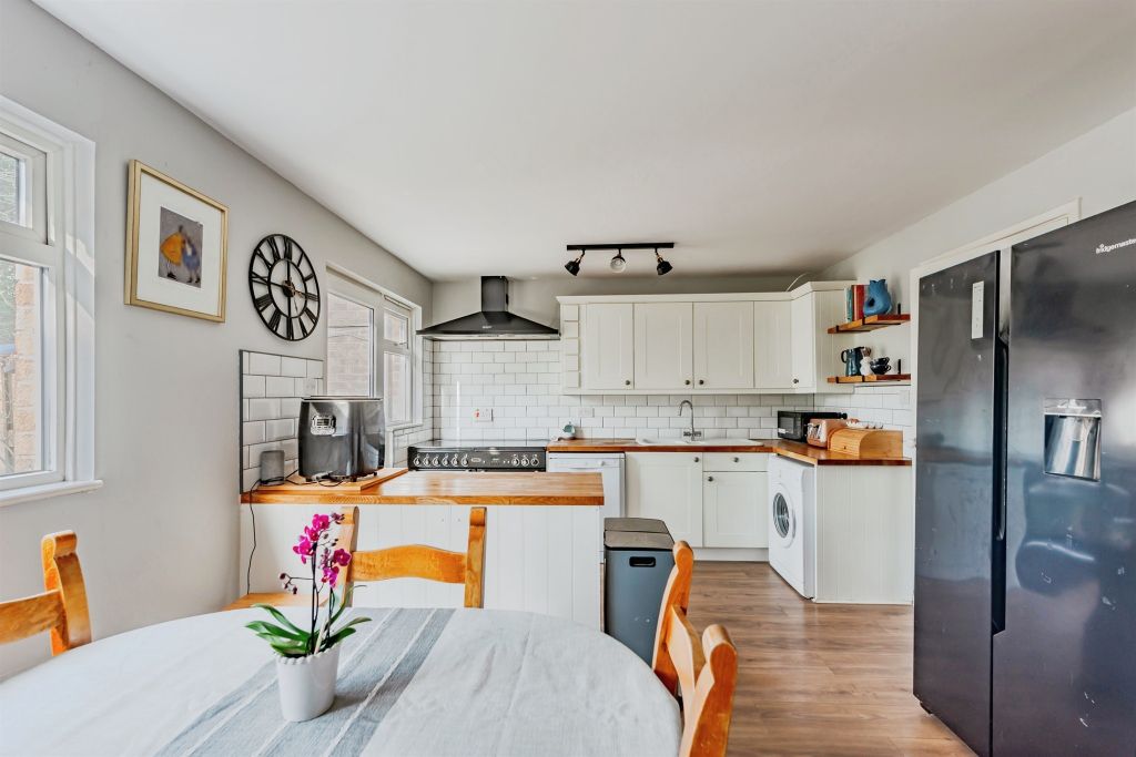 Additional image 7 of 3 bed terraced house for saleAmbleside Close, Ifield, Crawley RH11