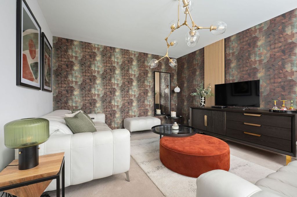 Property photo 2 of 50