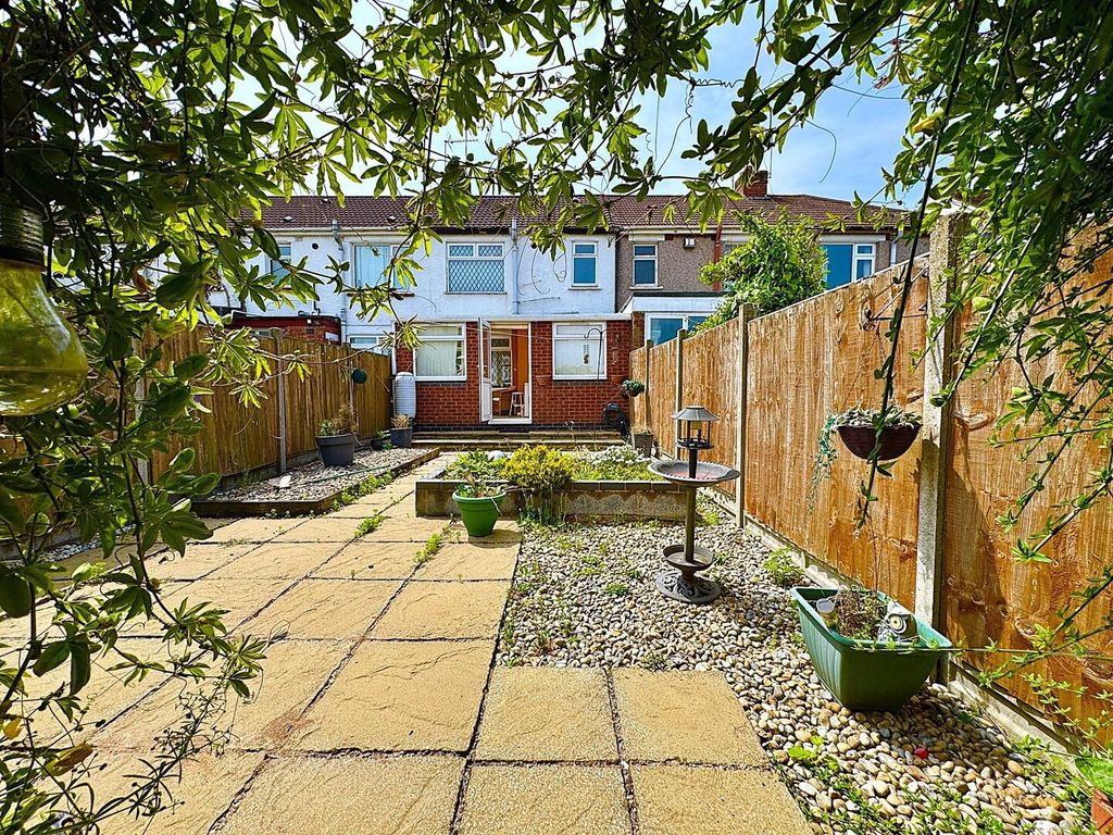 Property photo 2 of 16 Garden...Jpg