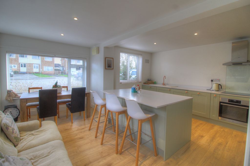 Property photo 2 of 17 Img_3644_5_6