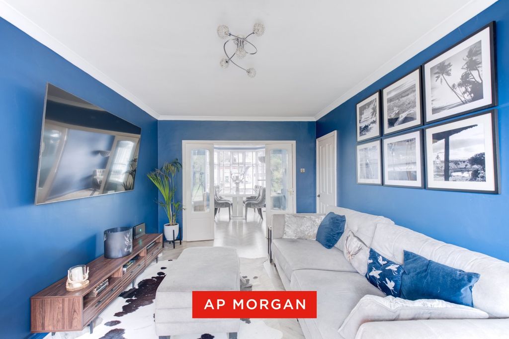 Property photo 3 of 25 Picture No. 03