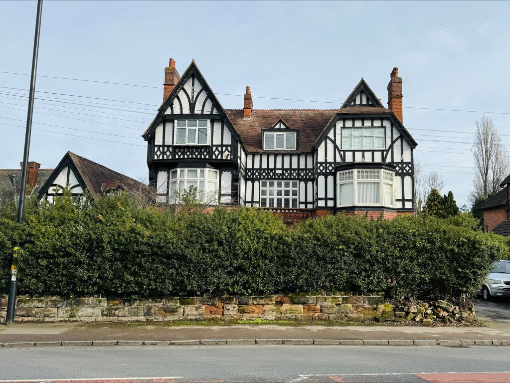 Property photo 2 of 34