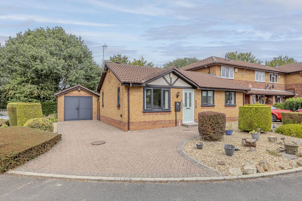 Property photo 1 of 16