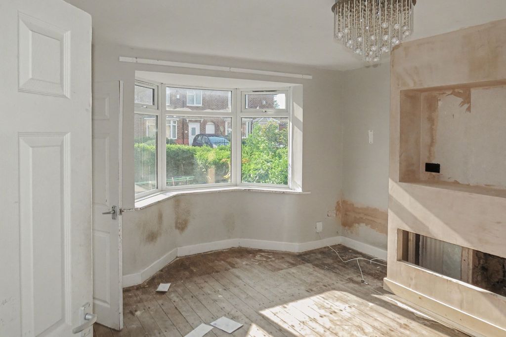 Property photo 2 of 19 95 Grant Road, Liverpool, L14 0Le