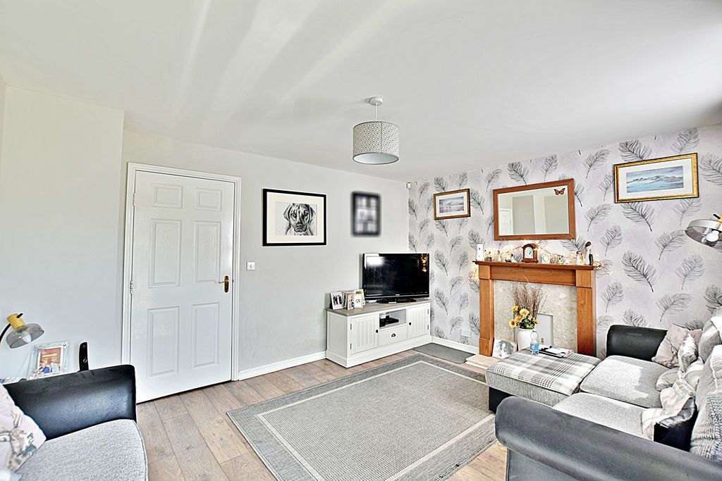 Property photo 3 of 18 Photo 2