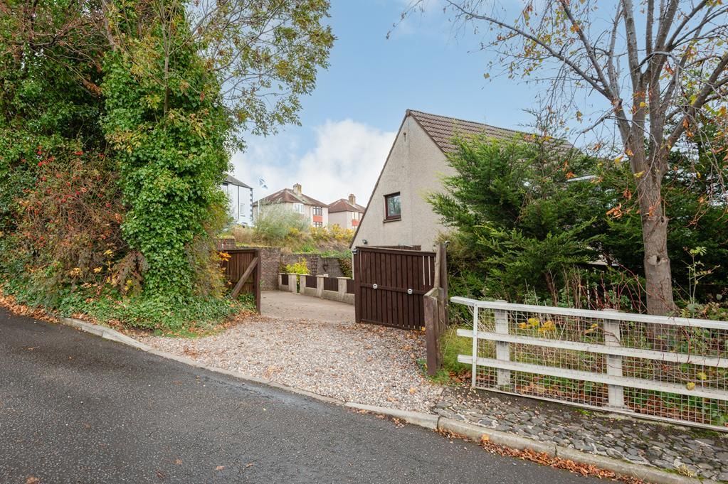 Property photo 2 of 32 Lev1397Seg Driveway Entrance.Jpg