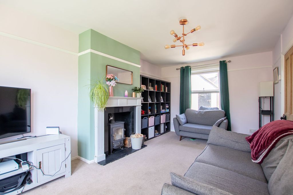 Property photo 2 of 16