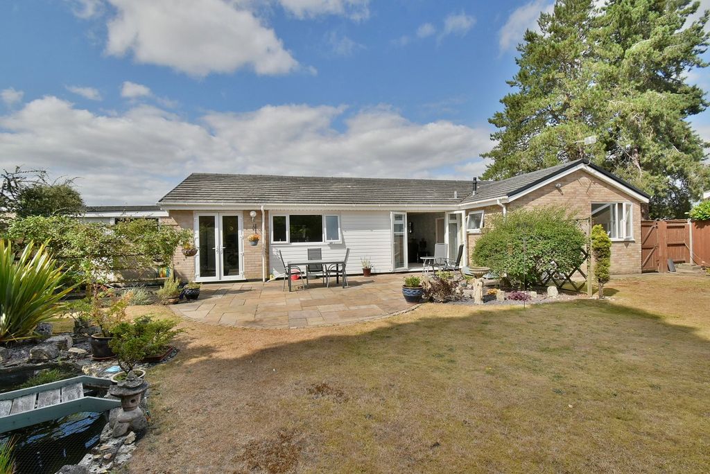 Property photo 2 of 19