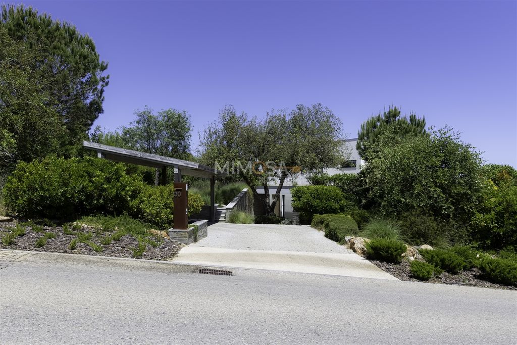 Property photo 2 of 59