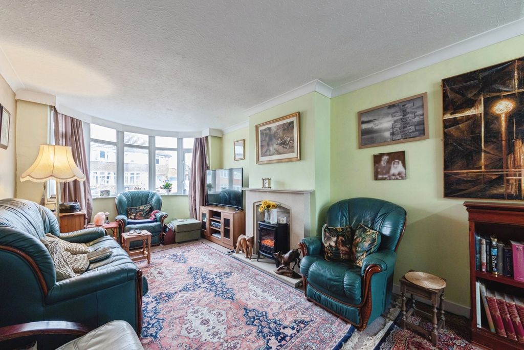 Property photo 2 of 15 Living Room