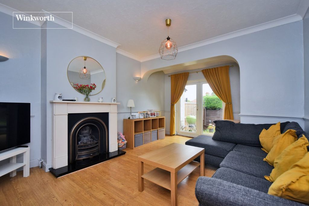 Property photo 3 of 19 Picture No. 21