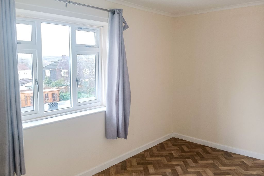 Property photo 2 of 14 12 Hill Top Avenue, Tidworth, Wiltshire, Sp9 7Jq