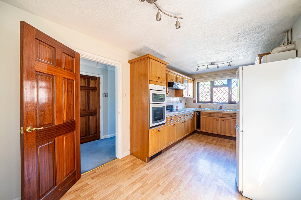 Property photo 3 of 26