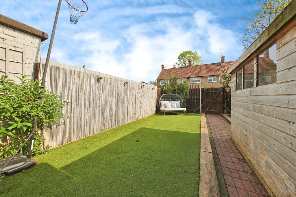 Property photo 1 of 10 4108072