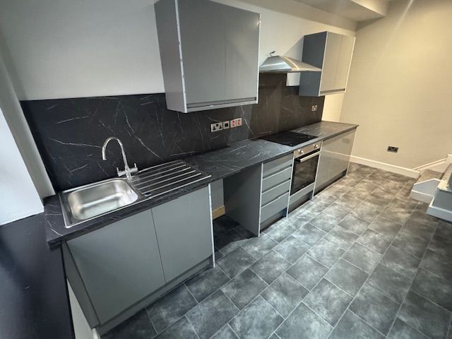 Property photo 2 of 13 Front Description 2