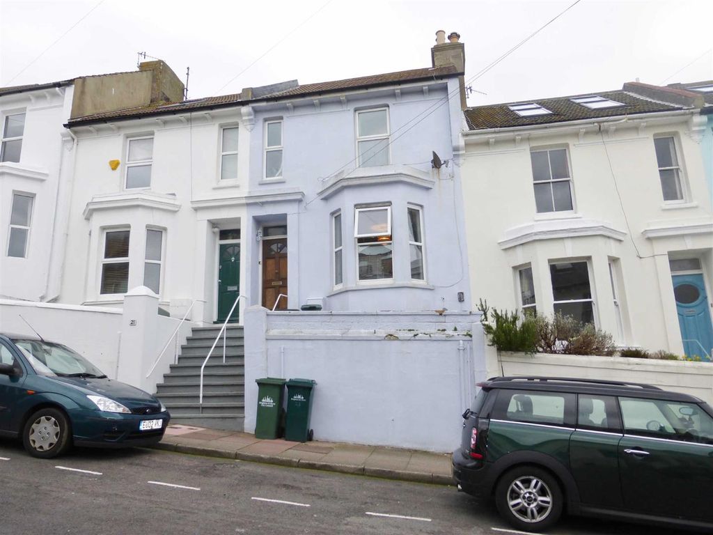 Property photo 1 of 6