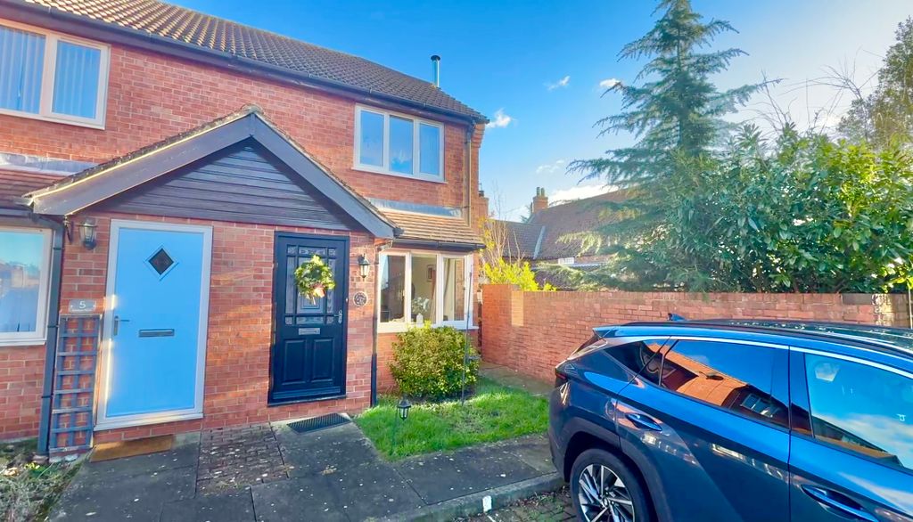 Property photo 1 of 9