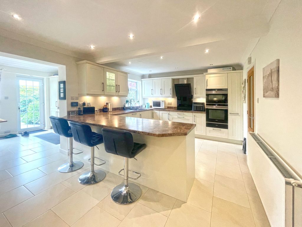Property photo 3 of 13 Img_4248