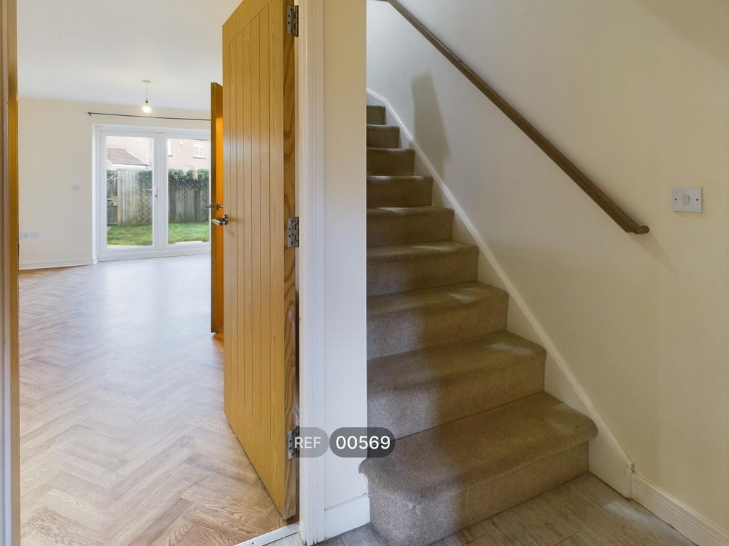 Property photo 2 of 36 Hallway