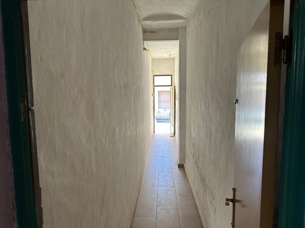 Property photo 3 of 23