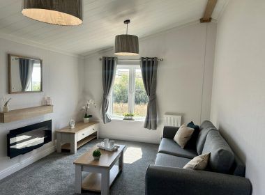 Property photo 2 of 6 Willerby New Forest In Woolacombe Living 3 Rsks8Px98Kfjx5Ysj3Mvlfae069Ddhf3J6Moxzo7Ao