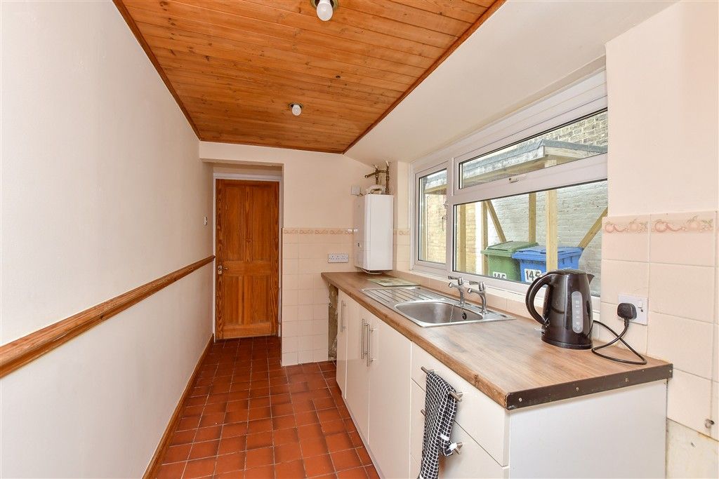 Property photo 2 of 14 Kitchen
