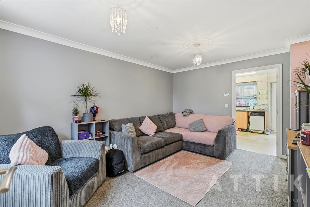 Property photo 2 of 17 Ar709467.Jpg
