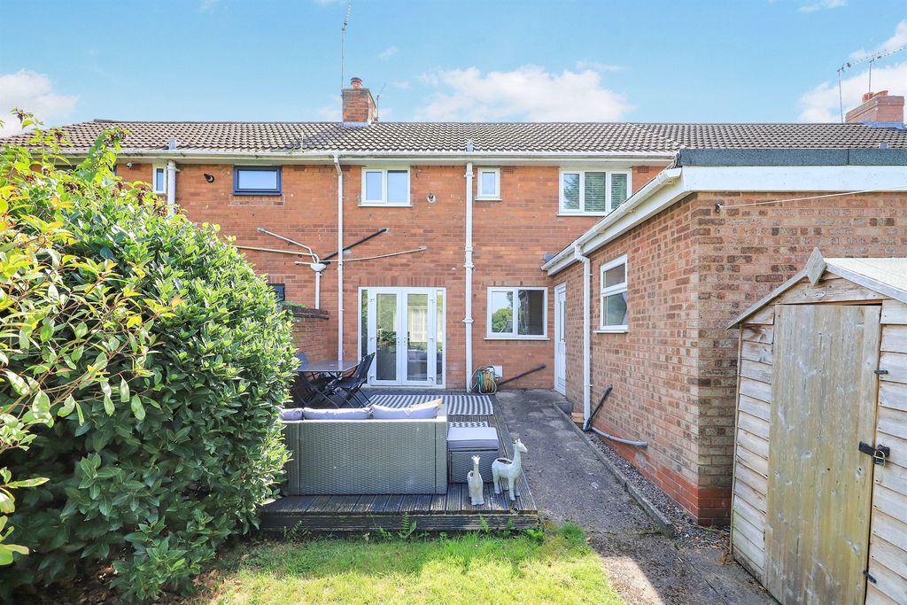 Property photo 2 of 17