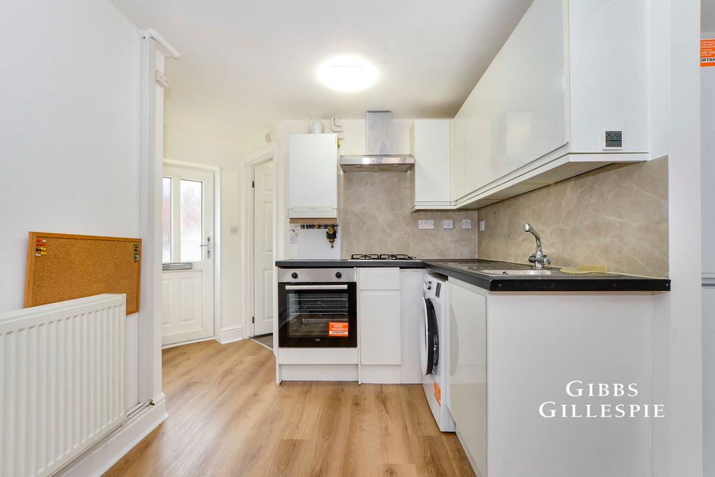 Property photo 2 of 7 Pbox-Img.Jpg
