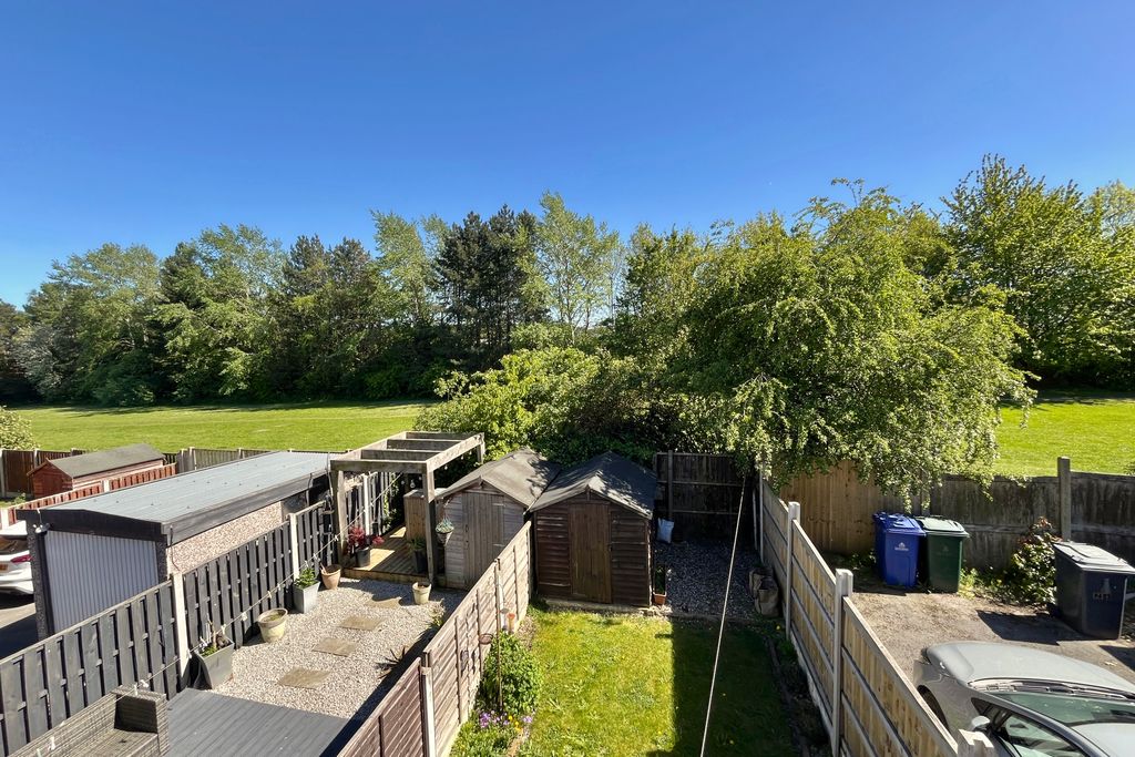 Property photo 2 of 15 15